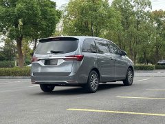 Buick GL8 Land Business Class 652T Luxury - photo 4