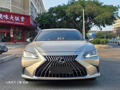 Lexus ES 200 Premium Edition - photo 2