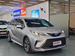Toyota Grevias 2.5L Hybrid Premium Plus Edition - photo 3