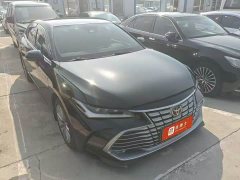 Toyota Avalon Hybrid 2.0L Luxury - фото 2