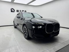 BMW 7 Series 735Li M Sport Package - фото 3