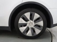 Tesla Model Y Rear-Wheel Drive - фото 18