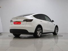 Tesla Model Y Rear-Wheel Drive - фото 4