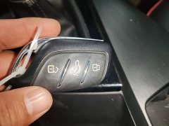 SAIC MG i5 1.5L Manual Platinum Edition - ფოტო 8