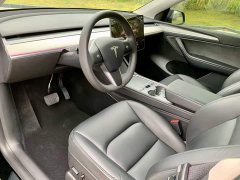 Tesla Model Y Rear-Wheel Drive - ფოტო 14