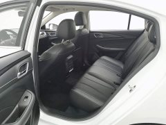 SAIC MG i5 1.5L Automatic 4G Connected Flagship Edition - ფოტო 15