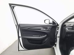 SAIC MG i5 1.5L Automatic 4G Connected Flagship Edition - ფოტო 8