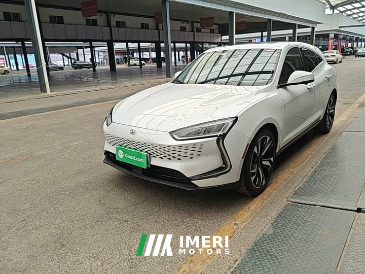 Seres SF5 Two-Wheel Drive High-Performance Sport Edition