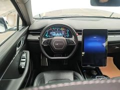 Seres SF5 Two-Wheel Drive High-Performance Sport Edition - фото 10