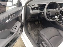 SAIC MG i5 1.5L CVT Luxury - ფოტო 15