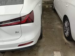 SAIC MG i5 1.5L CVT Luxury - ფოტო 7