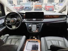 FAW Red Flag HQ9 PHEV 2.0T AWD Luxury - ფოტო 18