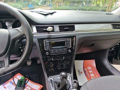 Volkswagen Bora Facelift Bora Legend 1.5L Manual Fashion National VI - ფოტო 12