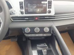 Hyundai Elantra 1.5L CVT GLS Leading Edition - ფოტო 12
