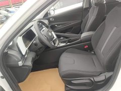 Hyundai Elantra 1.5L CVT GLS Leading Edition - ფოტო 14