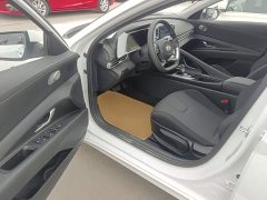 Hyundai Elantra 1.5L CVT GLS Leading Edition - ფოტო 15