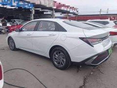 Hyundai Elantra 1.5L CVT GLS Leading Edition - ფოტო 4