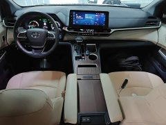 Toyota Grevias 2.5L Hybrid Premium Plus Edition - ფოტო 9