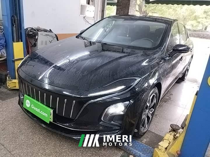FAW Red Flag E-QM5 Facelift Base Mobility Edition