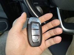 FAW Red Flag E-QM5 Facelift Base Mobility Edition - ფოტო 8