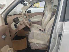 Wuling Hongguang MINIEV Fourth Generation Four-Door Advanced Edition - ფოტო 14