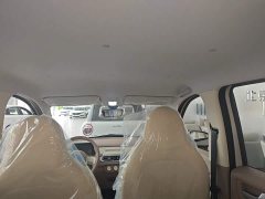 Wuling Hongguang MINIEV Fourth Generation Four-Door Advanced Edition - ფოტო 17