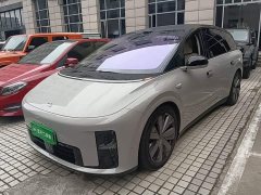 Li Auto i8 Standard Edition - фото 1