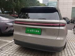 Li Auto i8 Standard Edition - фото 5
