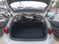 Volkswagen Golf Pure Electric Chi - ფოტო 18