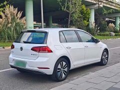 Volkswagen Golf Pure Electric Chi - ფოტო 6