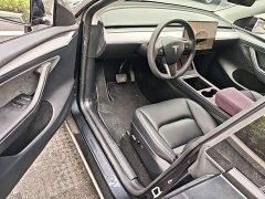 Tesla Model Y Rear-Wheel Drive - фото 15