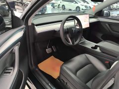 Tesla Model Y Rear-Wheel Drive - фото 15