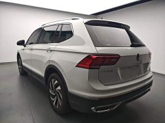 Volkswagen Tiguan L 300TSI Automatic Two-Wheel Drive Smart Comfort Edition - photo 4