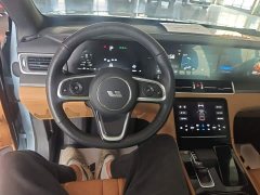 Li Auto ONE Extended Range 6-Seater - фото 10
