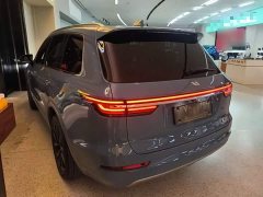 Li Auto ONE Extended Range 6-Seater - ფოტო 4