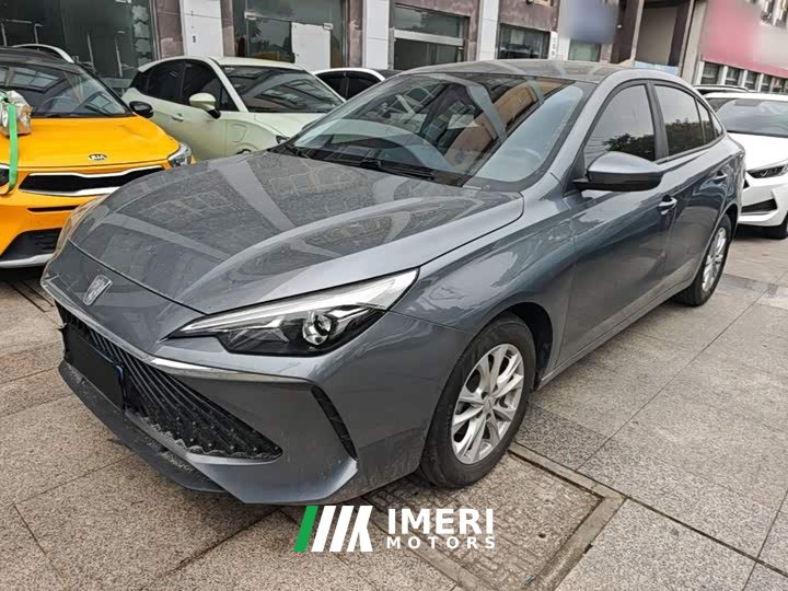 SAIC MG i5 1.5L Manual Comfort Edition - car from China