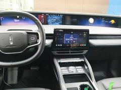 Lincoln Explorer 2.0T FWD Base - ფოტო 9