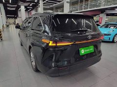 Toyota Sienna 2.5L Hybrid Comfort Edition - ფოტო 4
