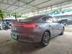 BYD Qin PLUS Glory Edition EV 420KM Leading - ფოტო 6