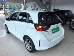 Honda Fit 1.5L CVT Trend Edition - photo 4