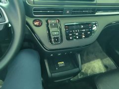 Honda Odyssey 2.0L e:HEV Sharp Enjoy Edition - ფოტო 13