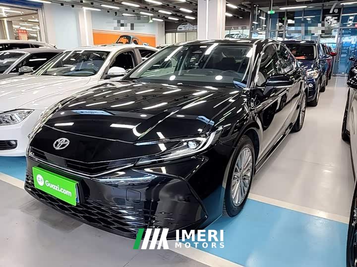 Toyota Camry 2.0E Elite Edition - ავტომობილი ჩინეთიდან