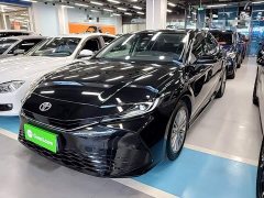 Toyota Camry 2.0E Elite Edition - ფოტო 1