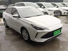 SAIC MG i5 1.5L CVT Luxury - ფოტო 3