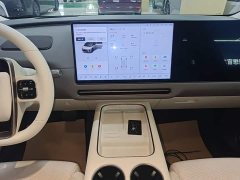 Li Auto i8 Standard Edition - photo 12