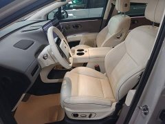 Li Auto i8 Standard Edition - photo 14