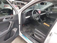 Volkswagen Tiguan L Outstanding Edition 300TSI Automatic Two-Wheel Drive Dragon Ascendant Version - ფოტო 15