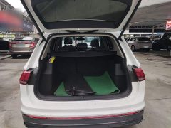 Volkswagen Tiguan L Outstanding Edition 300TSI Automatic Two-Wheel Drive Dragon Ascendant Version - ფოტო 18