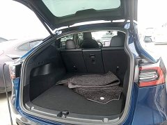 Tesla Model Y Long Range All-Wheel Drive - ფოტო 18