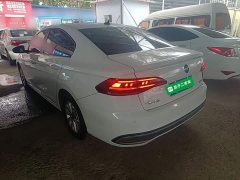 Volkswagen Bora 1.5L Automatic Comfort Limited Edition - ფოტო 4